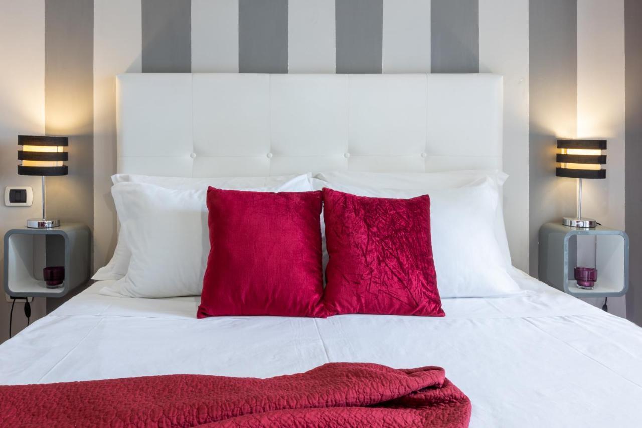 Bed And Breakfast Del Fiore กาญารี ภายนอก รูปภาพ