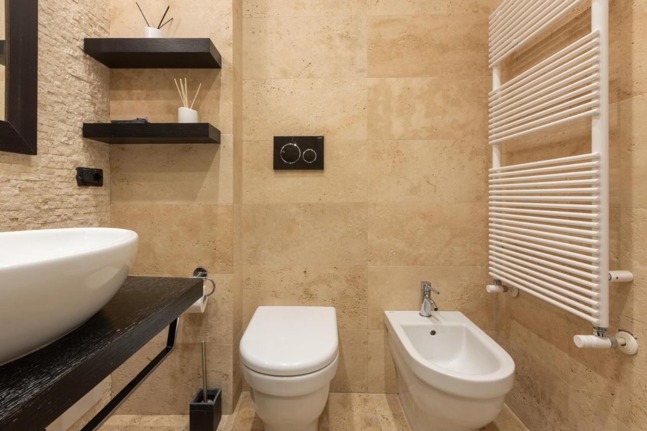 Bed And Breakfast Del Fiore กาญารี ภายนอก รูปภาพ